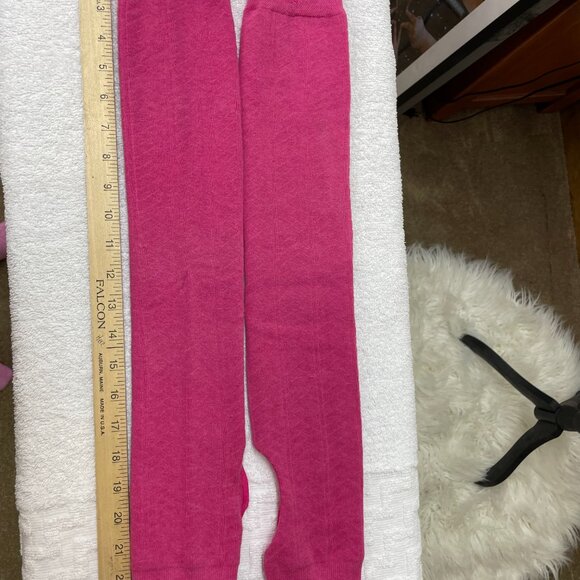 ToeSox, Knee High or Scrunched, Fuchsia SPECTACULAR! Pilates, Yoga, Barre - Picture 6 of 7
